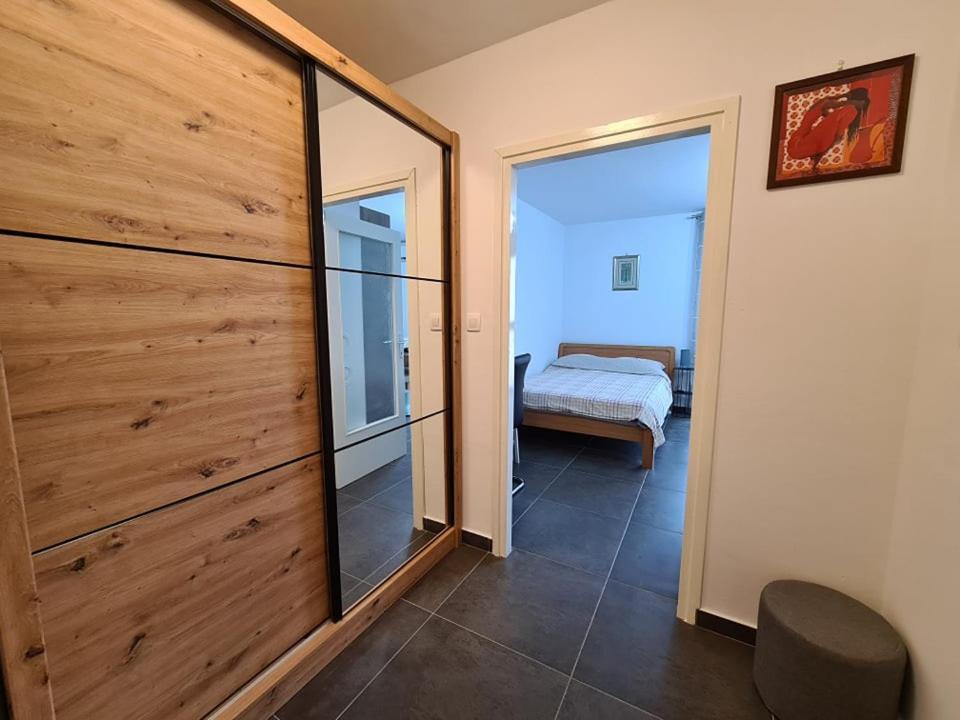 Valkane Beach Studio Apartment Pula Luaran gambar