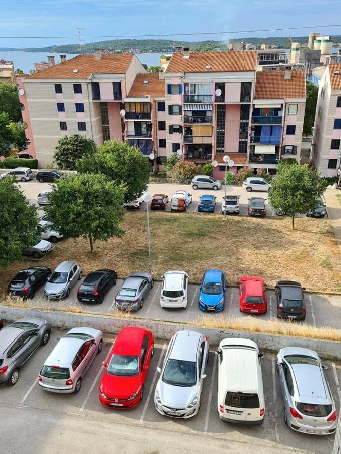 Valkane Beach Studio Apartment Pula Luaran gambar