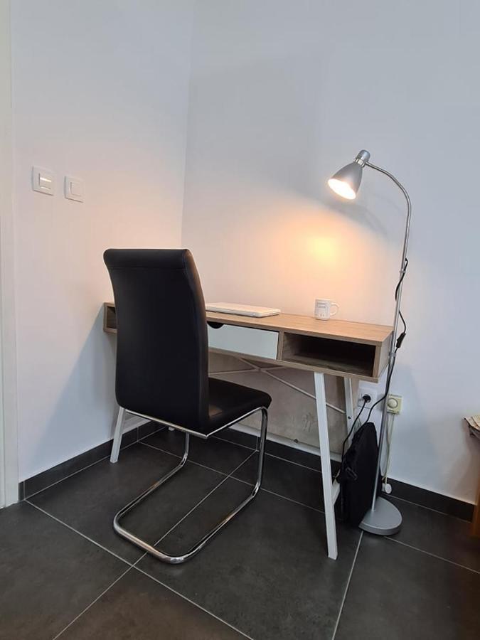 Valkane Beach Studio Apartment Pula Luaran gambar