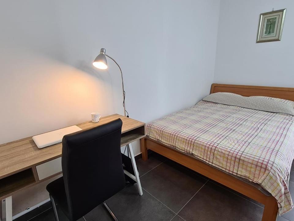 Valkane Beach Studio Apartment Pula Luaran gambar